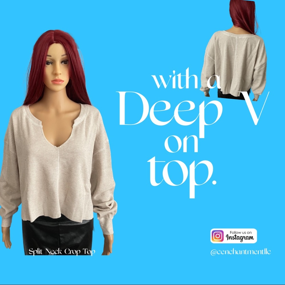 Split Neck Crop Top
BP.